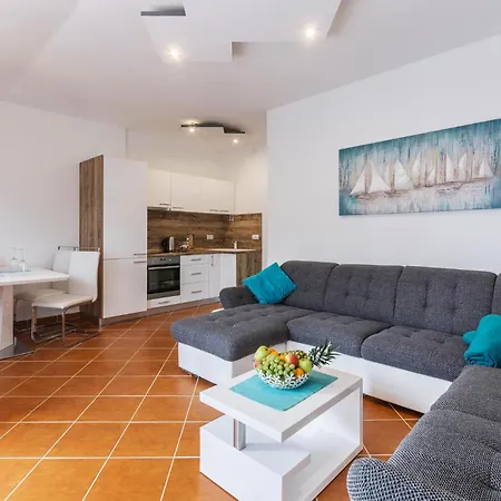 Amazing In With Wifi Apartment Pavicini
