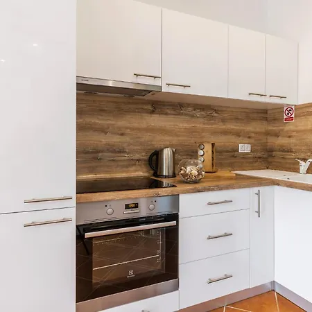1 Bedroom In Pavicini