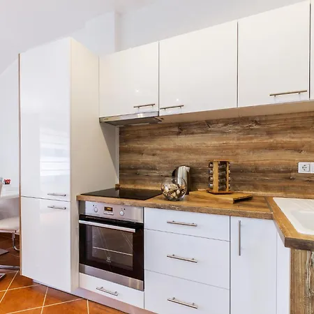 1 Bedroom In * Pavicini