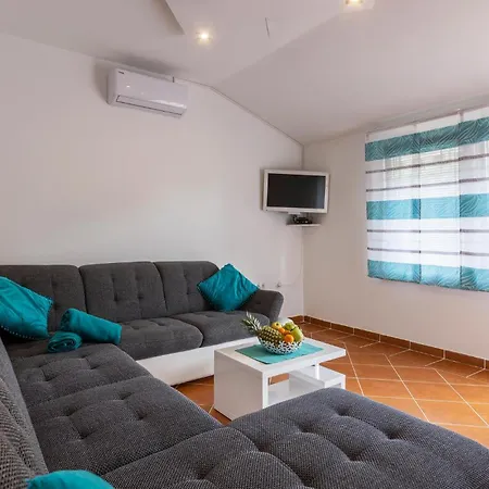 1 Bedroom In Pavicini